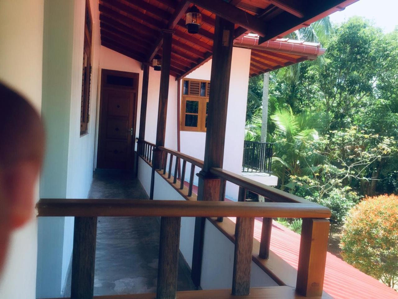 Hotel Casa Blanca Ahangama Esterno foto